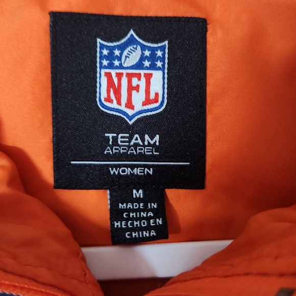 Broncos orange vest - Picture 3 of 4